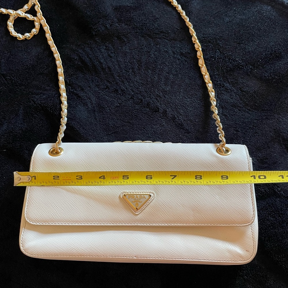 Prada bag - Picture 12 of 16
